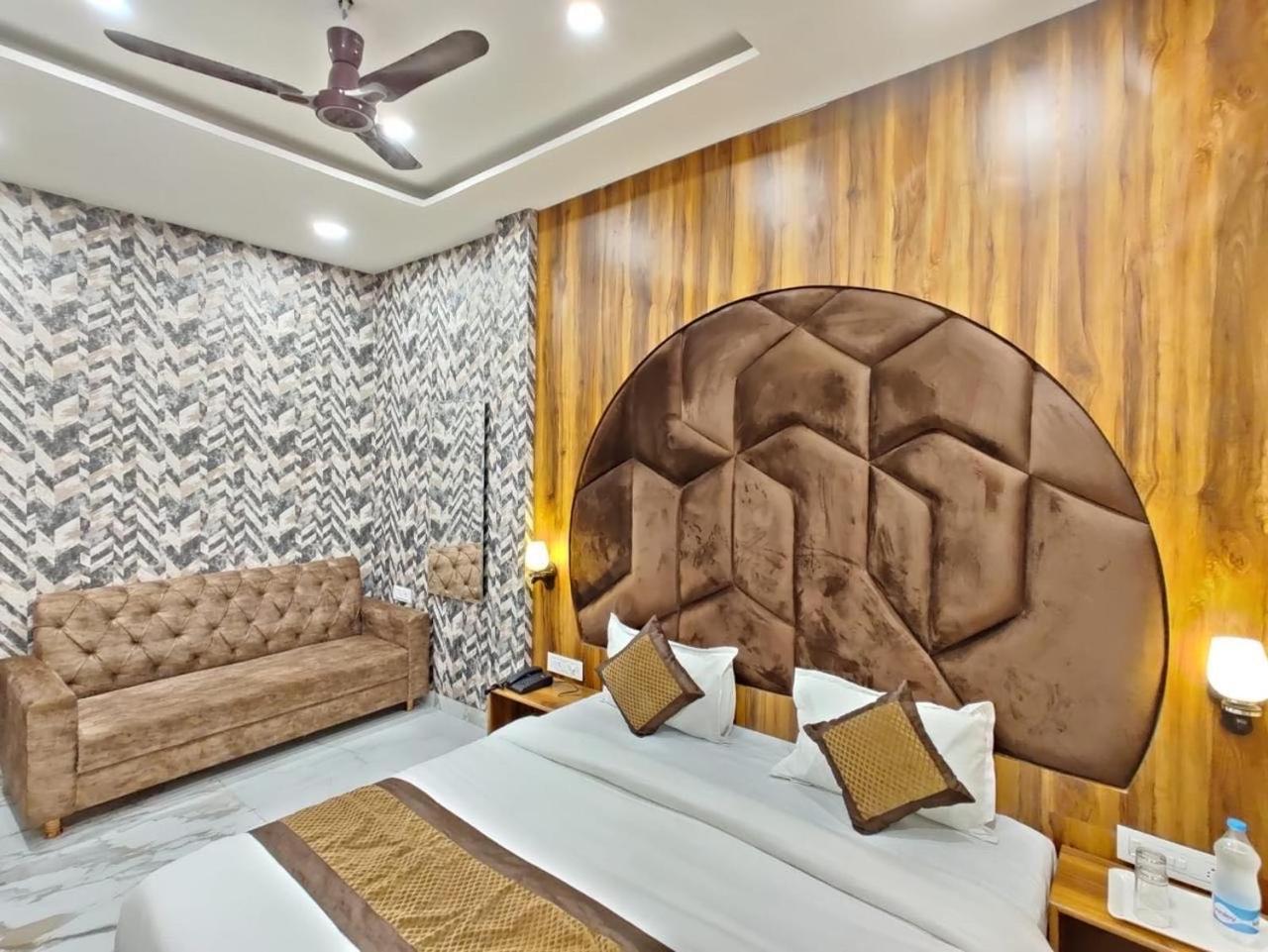 Hotel Gs Amritsar 200 Mtr From Golden Temple Exteriör bild