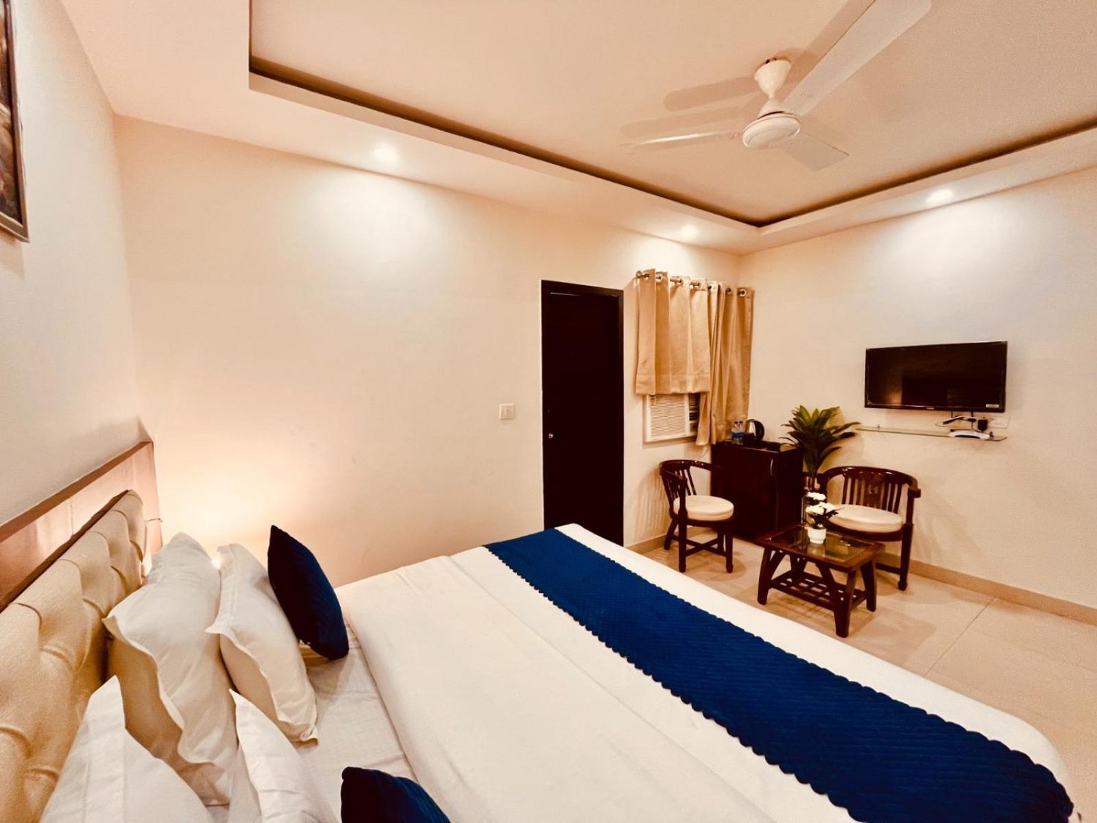 Hotel Gs Amritsar 200 Mtr From Golden Temple Exteriör bild
